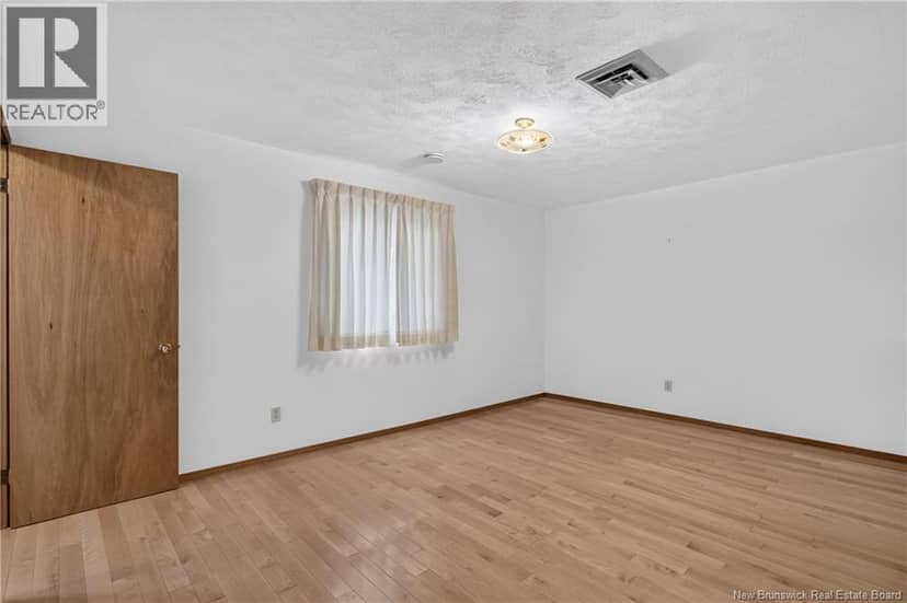 39 Kenwood Drive — photo 17 of 31