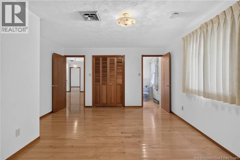 39 Kenwood Drive — photo 18 of 31