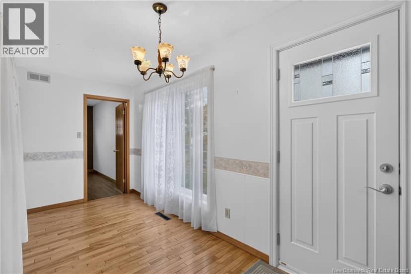 39 Kenwood Drive — photo 9 of 31