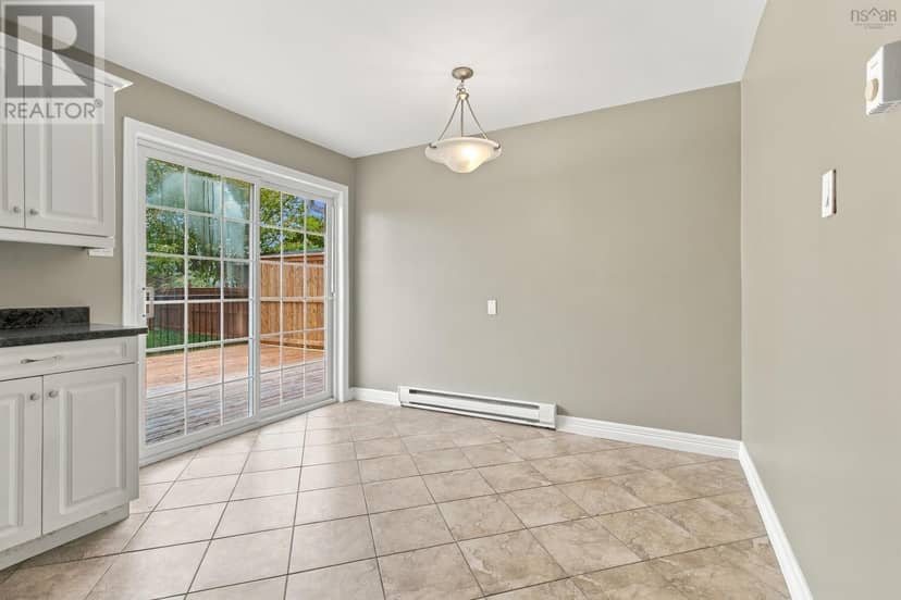 21 Gammon Crescent — photo 15 of 40