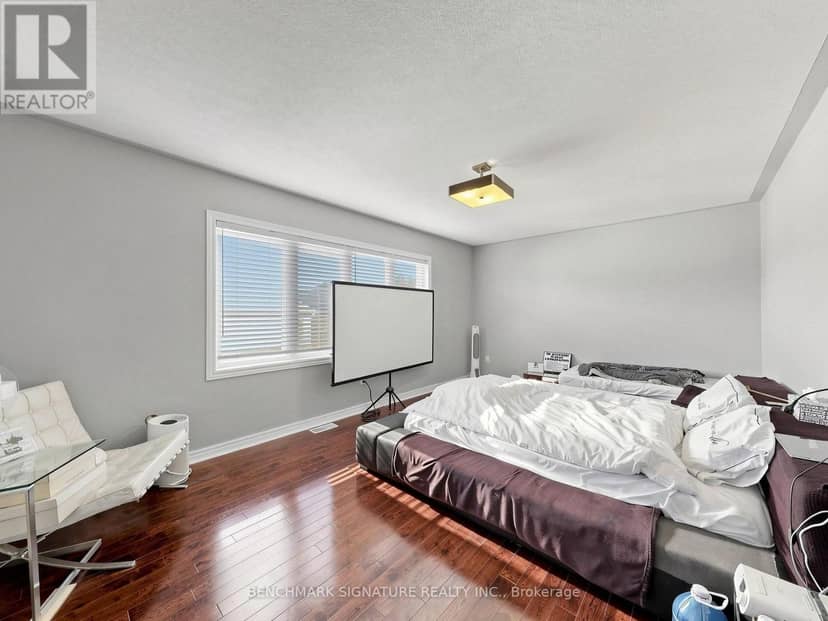 63 Yakefarm Boulevard — photo 13 of 24