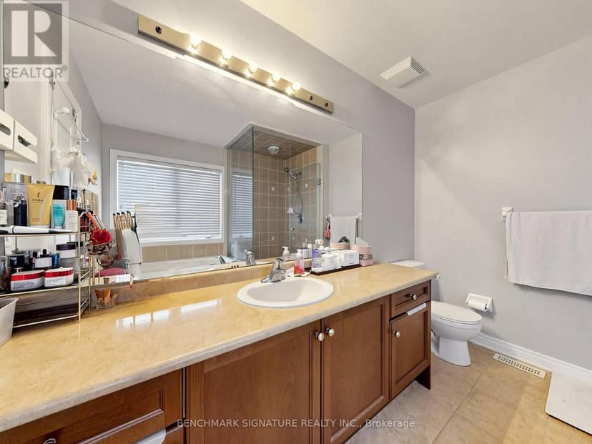 63 Yakefarm Boulevard — photo 14 of 24