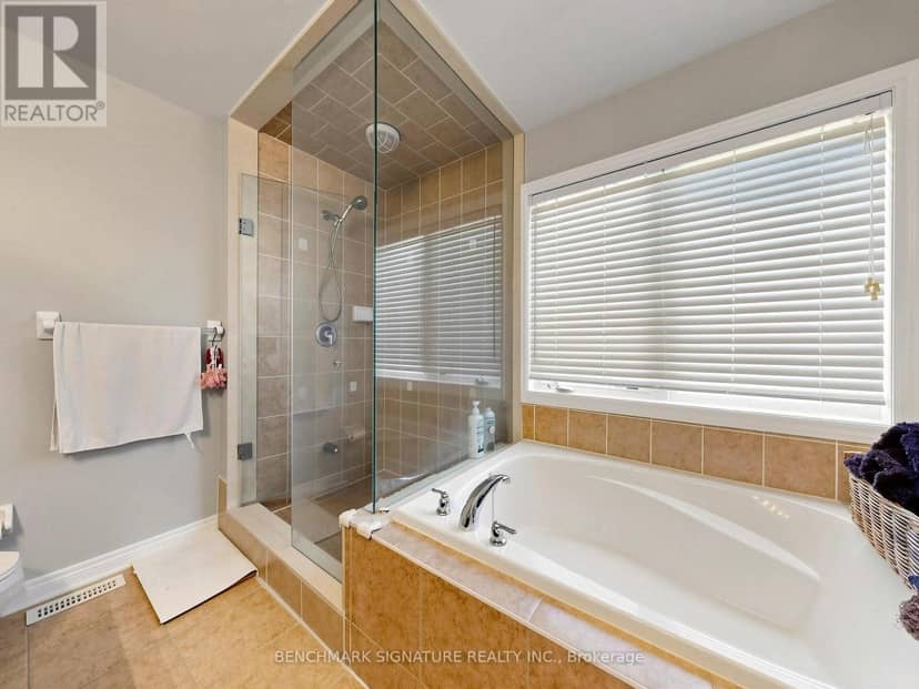 63 Yakefarm Boulevard — photo 15 of 24