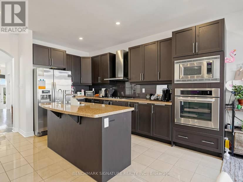 63 Yakefarm Boulevard, Whitchurch-Stouffville, photo 3