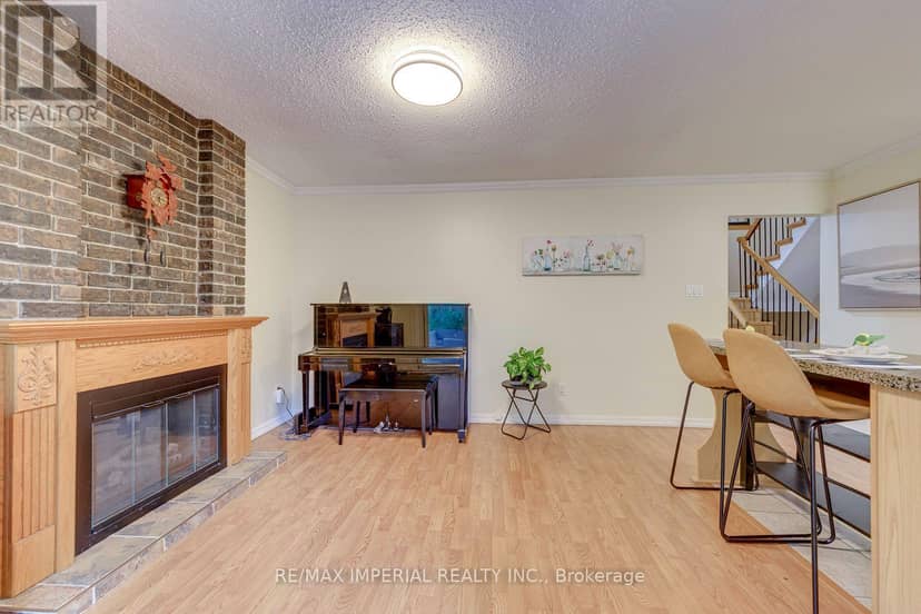 6100 Wabukayne Court — photo 11 of 35