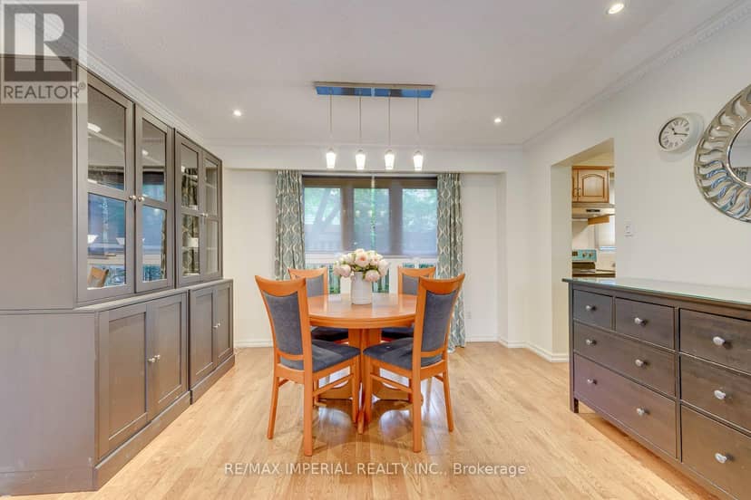 6100 Wabukayne Court — photo 14 of 35