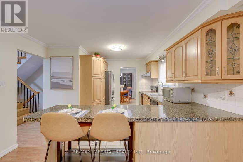 6100 Wabukayne Court, Mississauga, photo 6