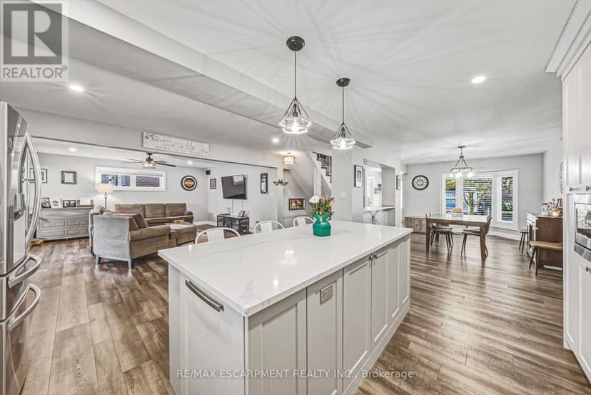 4513 Cedarbrook Lane — photo 15 of 40