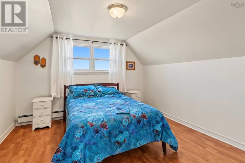 3 Churchill Street — photo 15 of 32
