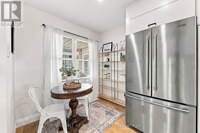 56 Teddington Crescent — photo 14 of 40
