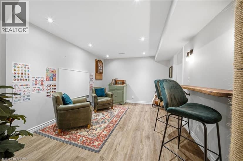 137 CHUDLEIGH Street — photo 35 of 40
