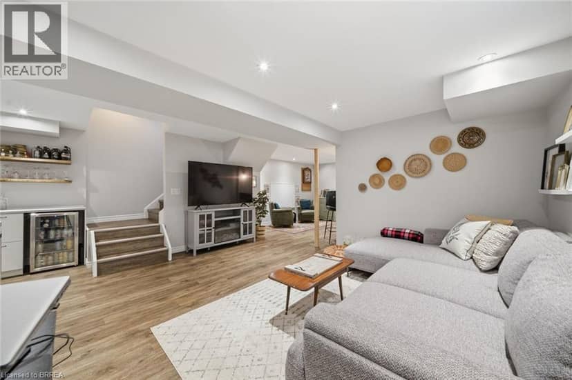 137 CHUDLEIGH Street — photo 34 of 40