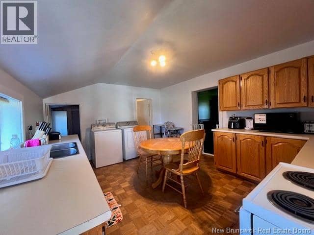 442 Adelaide Street — photo 14 of 24