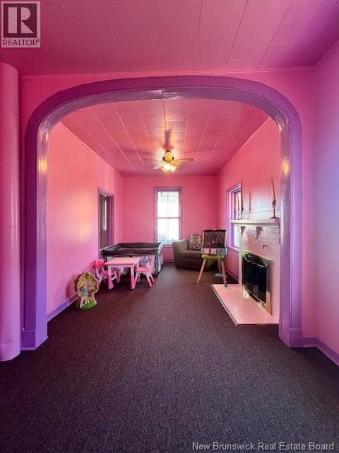 442 Adelaide Street — photo 11 of 24