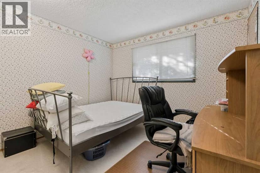 5128 Rundlehorn Drive NE — photo 16 of 35