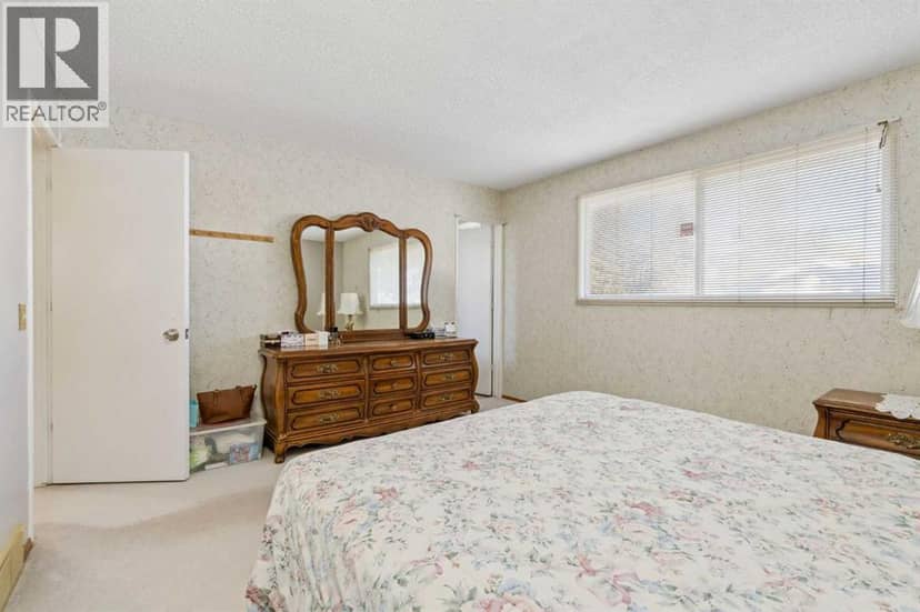 5128 Rundlehorn Drive NE — photo 18 of 35