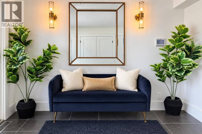 351 Shore Drive — photo 12 of 40