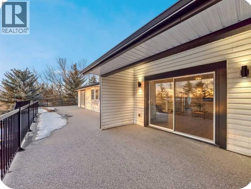 351 Shore Drive — photo 9 of 40