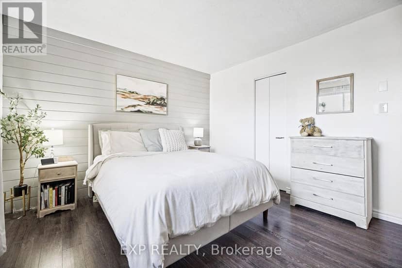 141 Napoleon Street — photo 23 of 40