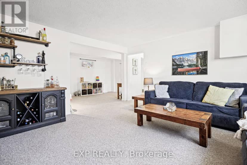 141 Napoleon Street — photo 33 of 40