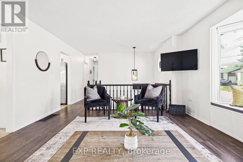 141 Napoleon Street — photo 9 of 40