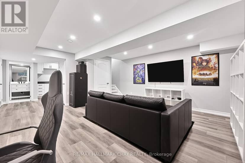 2 Shephard Avenue — photo 32 of 40