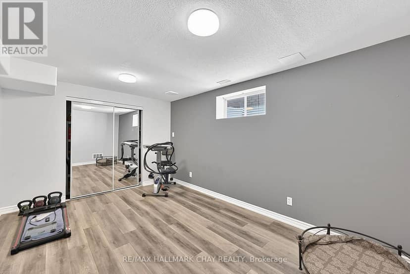 2 Shephard Avenue — photo 35 of 40