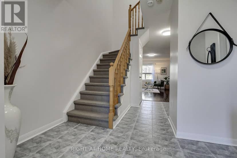 371 Ferndale Drive, Barrie, photo 4