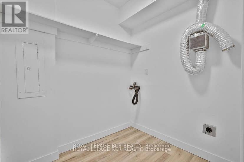 205 - 1535 Lakeshore Road E — photo 18 of 39