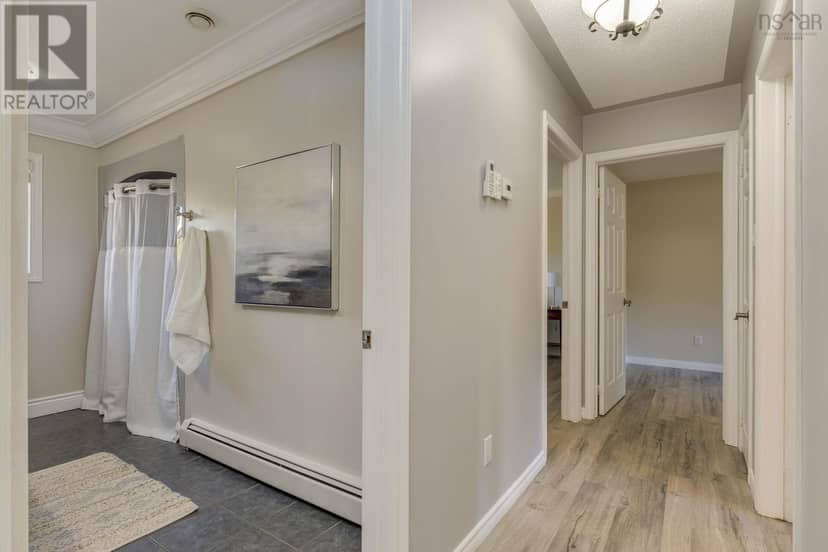 103 Norman Boulevard — photo 15 of 40