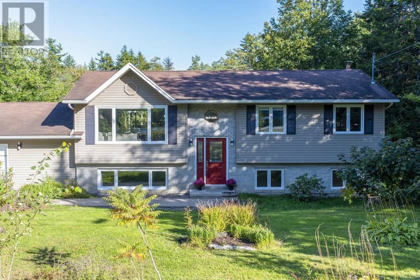 103 Norman Boulevard, Hammonds Plains, photo 2