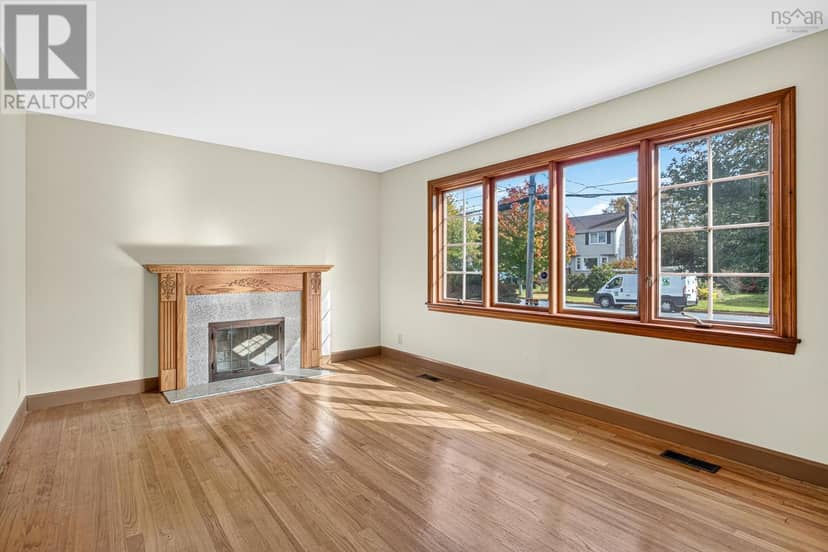 37 Lawson Avenue, Dartmouth, photo 7