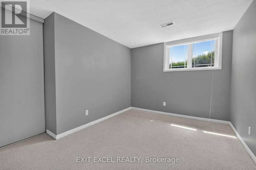 1 - 532 Lakeridge Drive — photo 21 of 35