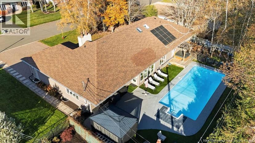 18 Country Club Road, Riverview, photo 2