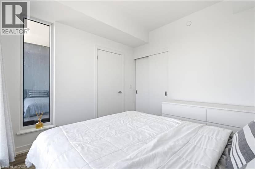 5 WELLINGTON Street S Unit# 1011 — photo 18 of 40