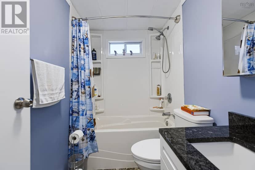 15 Woodlawn Drive — photo 21 of 29