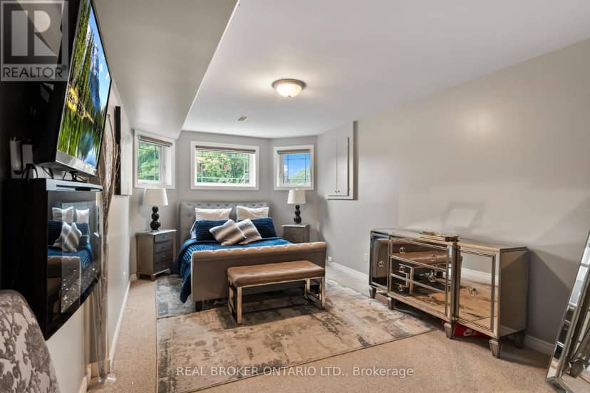 865 Bertrand Terrace — photo 19 of 31