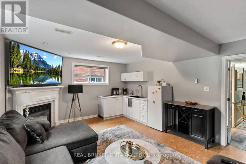 865 Bertrand Terrace — photo 24 of 31
