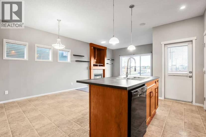 126 River Heights Crescent — photo 14 of 30