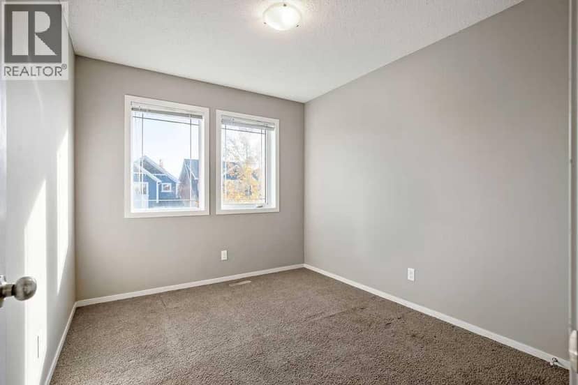 126 River Heights Crescent — photo 24 of 30