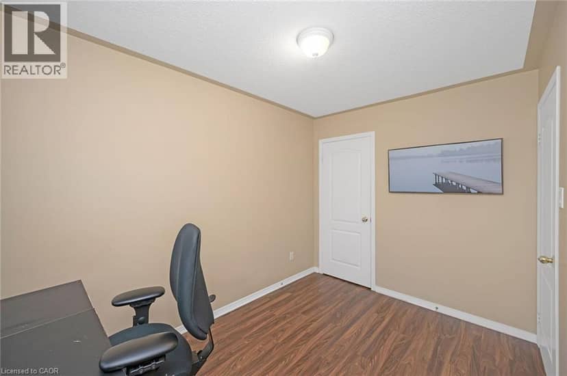 2189 SHORNCLIFFE Boulevard — photo 17 of 32