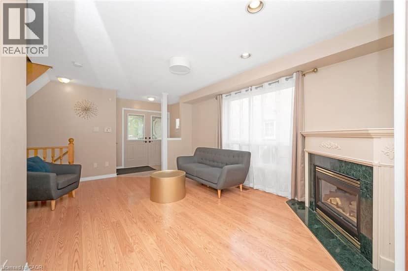 2189 SHORNCLIFFE Boulevard — photo 9 of 32