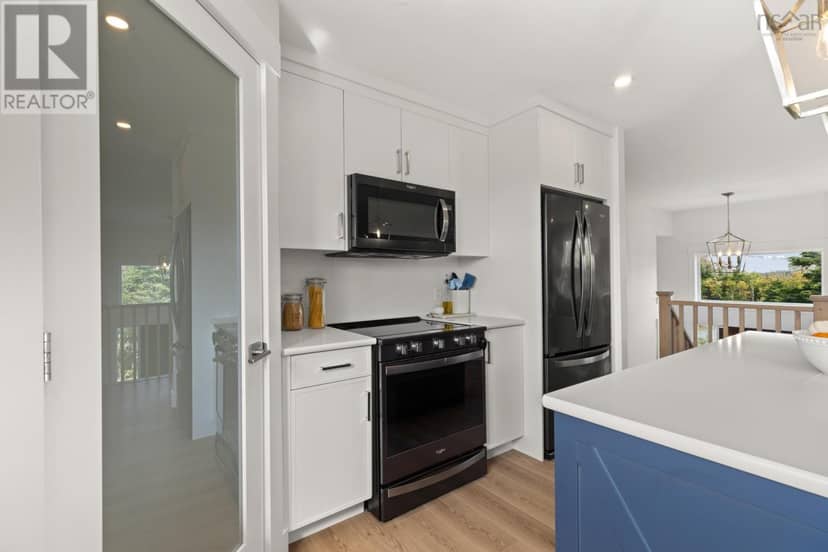 81 Rumi Lane — photo 14 of 40