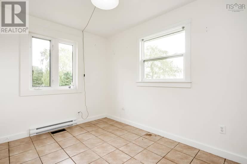 10068 Highway 221 — photo 16 of 40