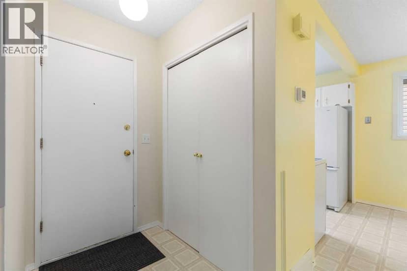 22, 740 Bracewood Drive SW, Calgary, photo 2