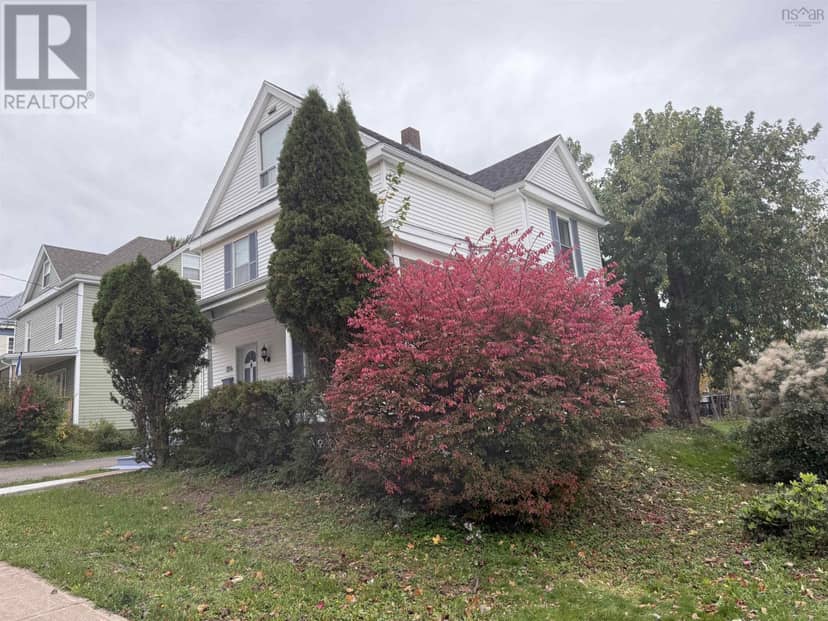 224 Elm Street, New Glasgow, photo 2