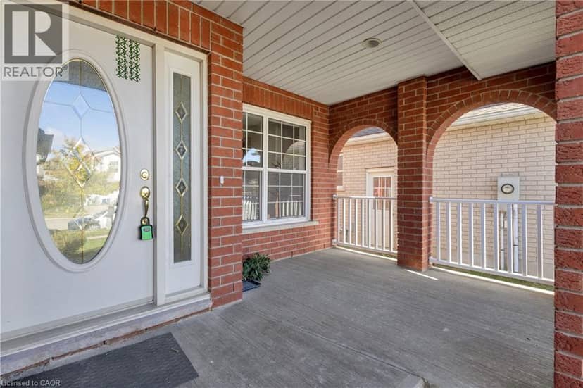 723 CHESAPEAKE Drive, Waterloo, photo 5