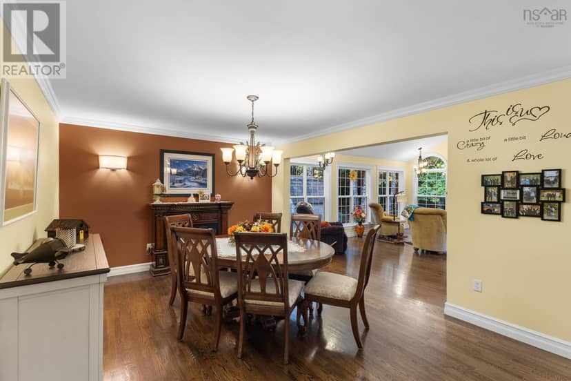 20 Perry Court, Fall River, photo 8