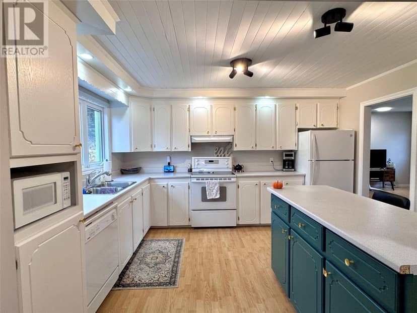11 Marshalls Lane, Woody Point, photo 6
