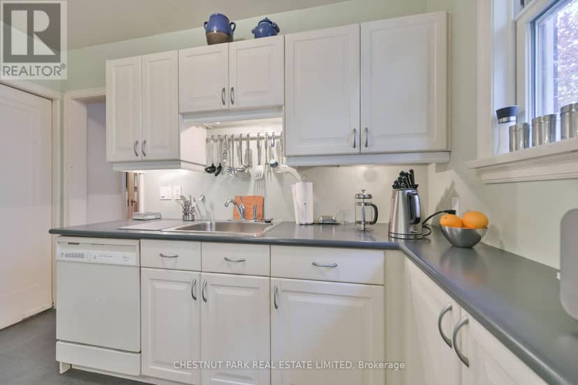 101 York Mills Road — photo 10 of 21
